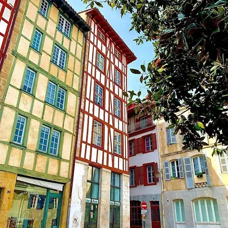 La Grange Apartment